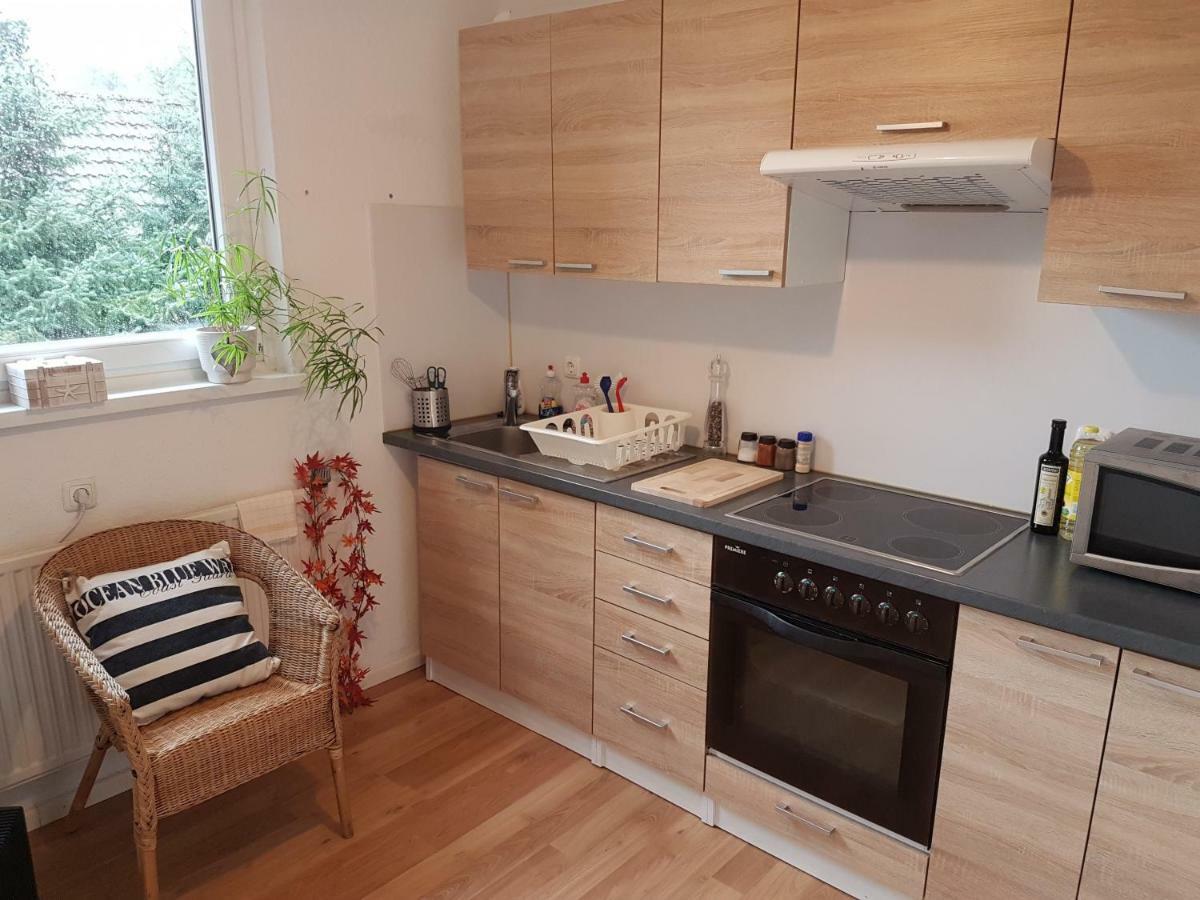 Kuenstler Ferienwohnung 3 Zimmer Kueche Bad Zentrale Lage Wulsbuttel Luaran gambar